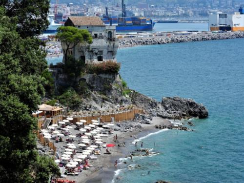 Torre Crestarella - La Spiaggia